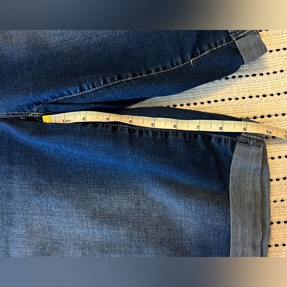 Royalty Want a Betta Butt Blue Denim Jeans Shorts - Picture 5 of 6